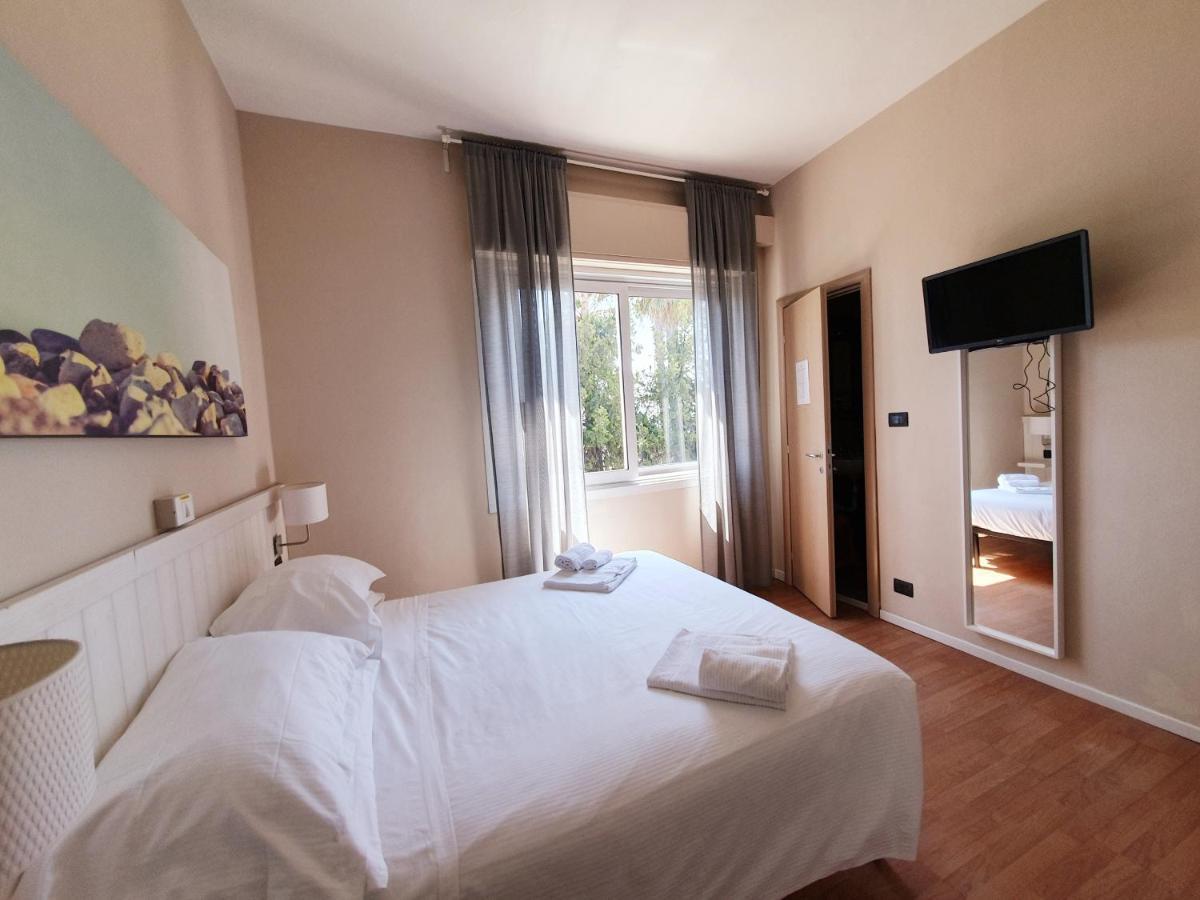 Vela Bianca H & R Hotel Diano Marina Kültér fotó