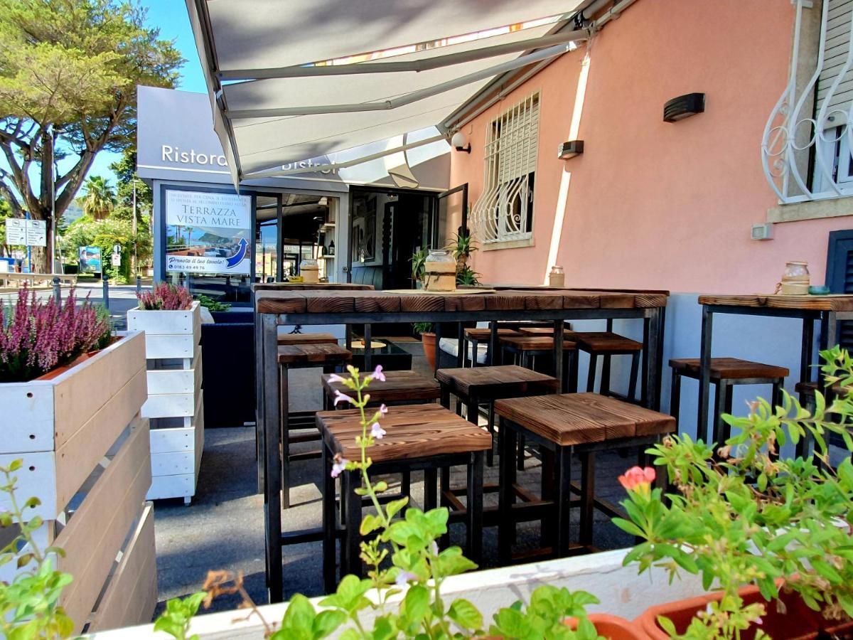 Vela Bianca H & R Hotel Diano Marina Kültér fotó