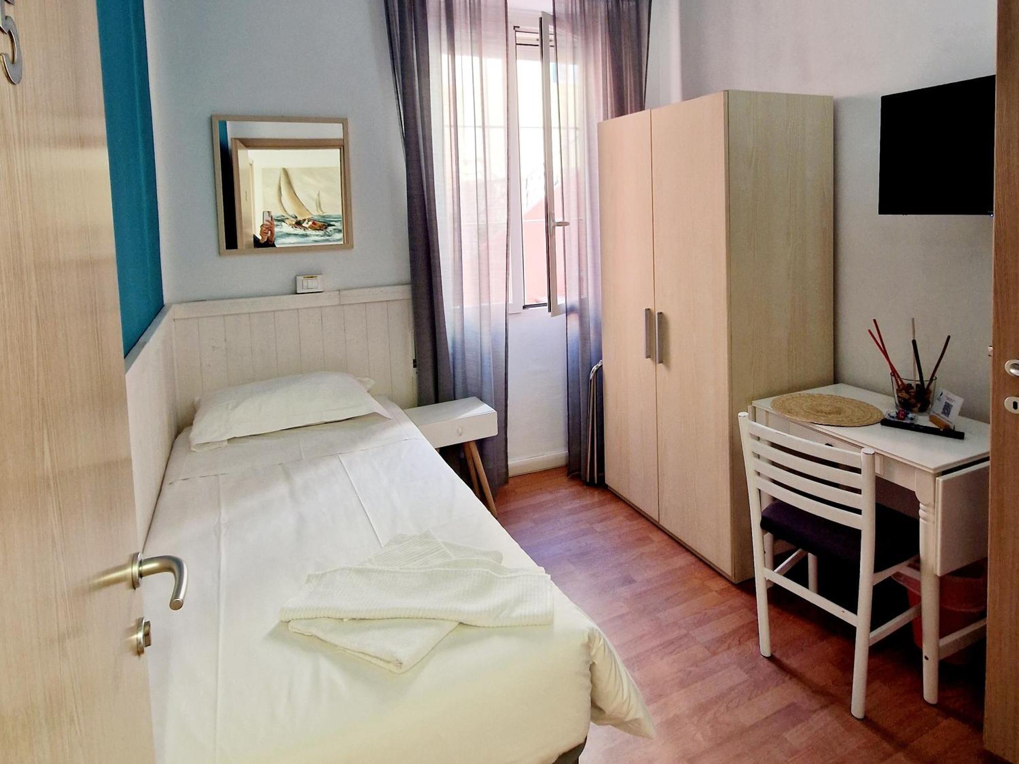 Vela Bianca H & R Hotel Diano Marina Szoba fotó