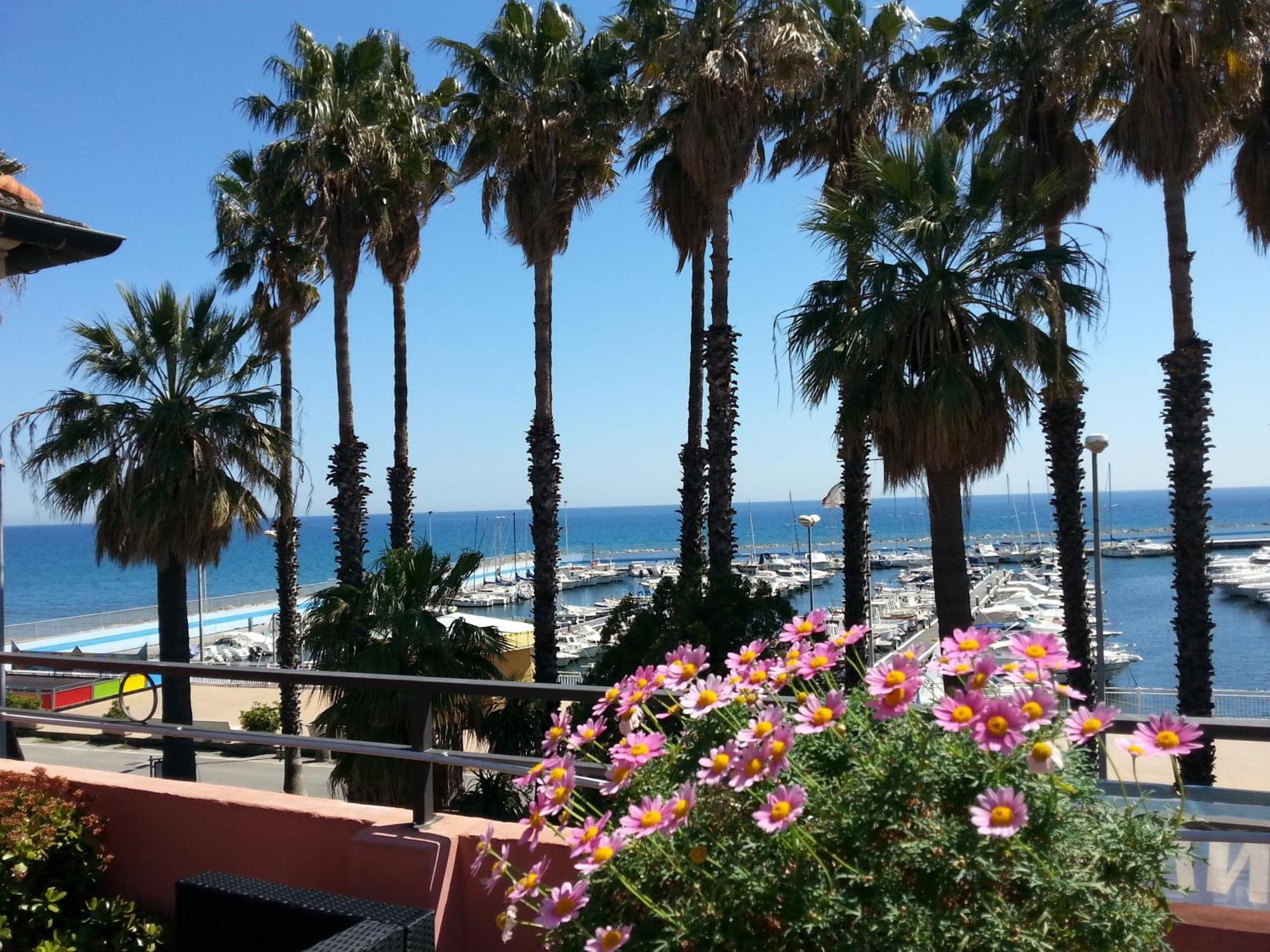 Vela Bianca H & R Hotel Diano Marina Kültér fotó