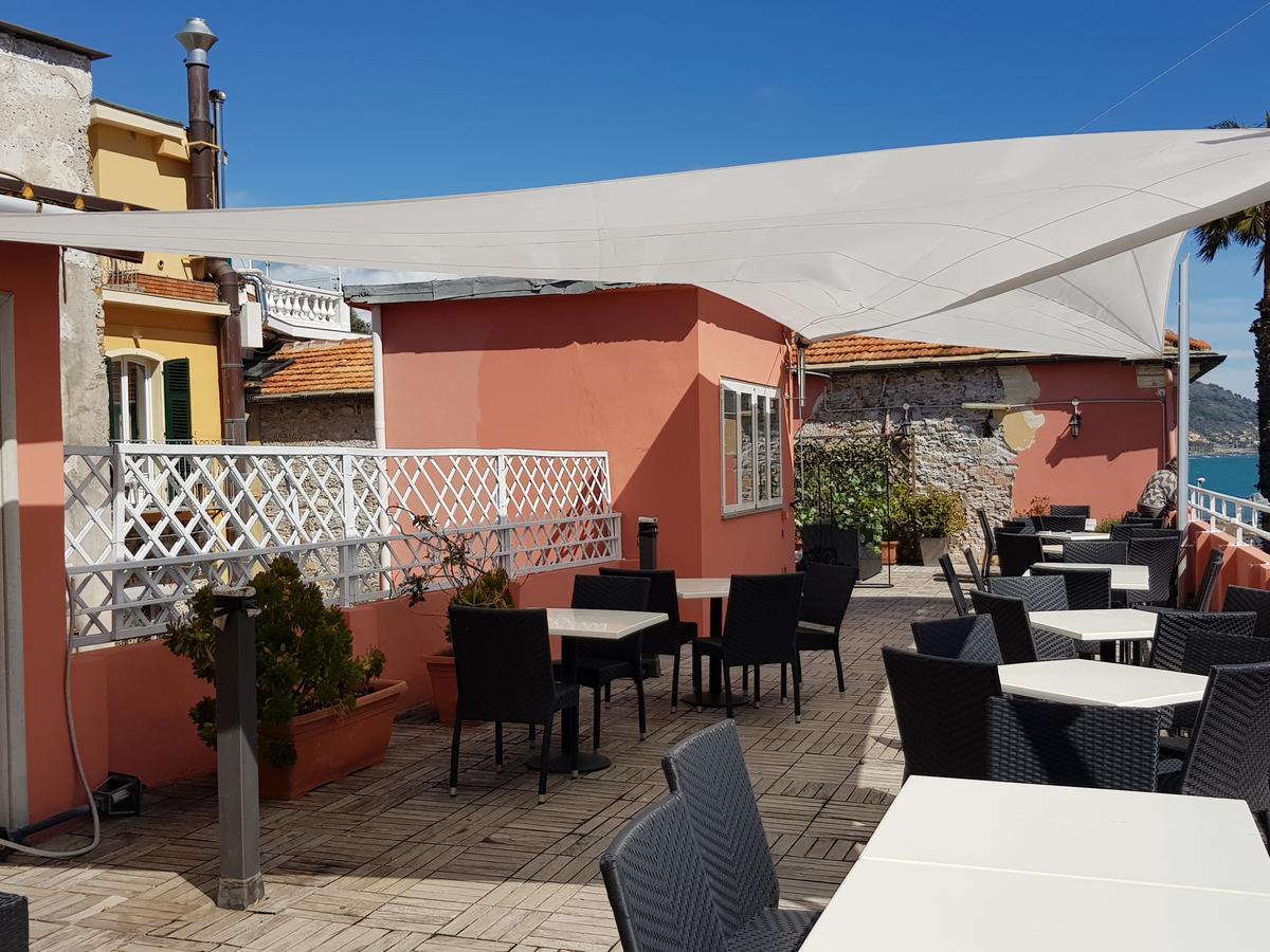 Vela Bianca H & R Hotel Diano Marina Kültér fotó